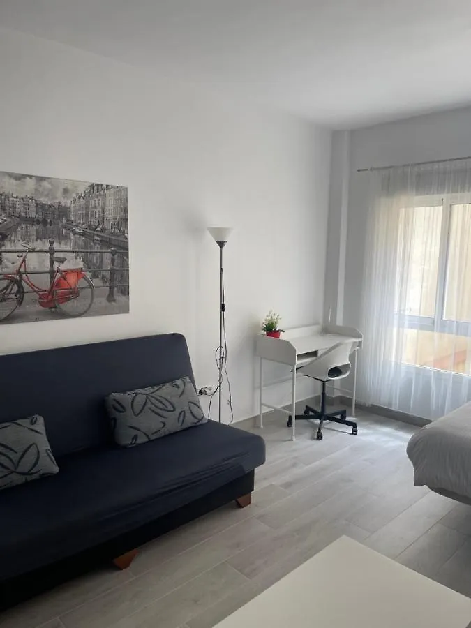 Estudio completo en centro de Málaga Spagna